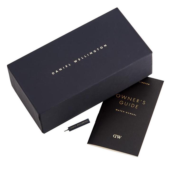 Analogue Watch - Daniel Wellington Ladies Rose Gold Petite Melrose Watch DW00100303