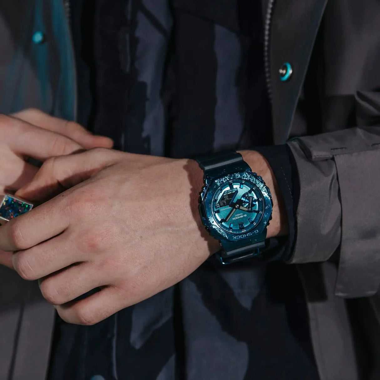 Digital Watch - Casio G-Shock 40th Anniversary Adventurer's Stone Men's Blue Watch GM-2140GEM-2AER