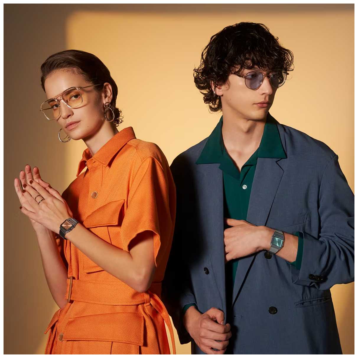 Digital Watch - Casio Vintage Edgy Men's Silver Watch AQ-800EC-2AEF