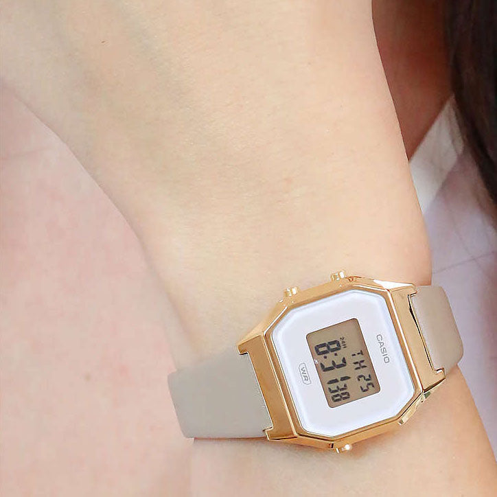 Digital Watch - Casio Vintage Ladies Gold Watch LA680WEGL-5EF