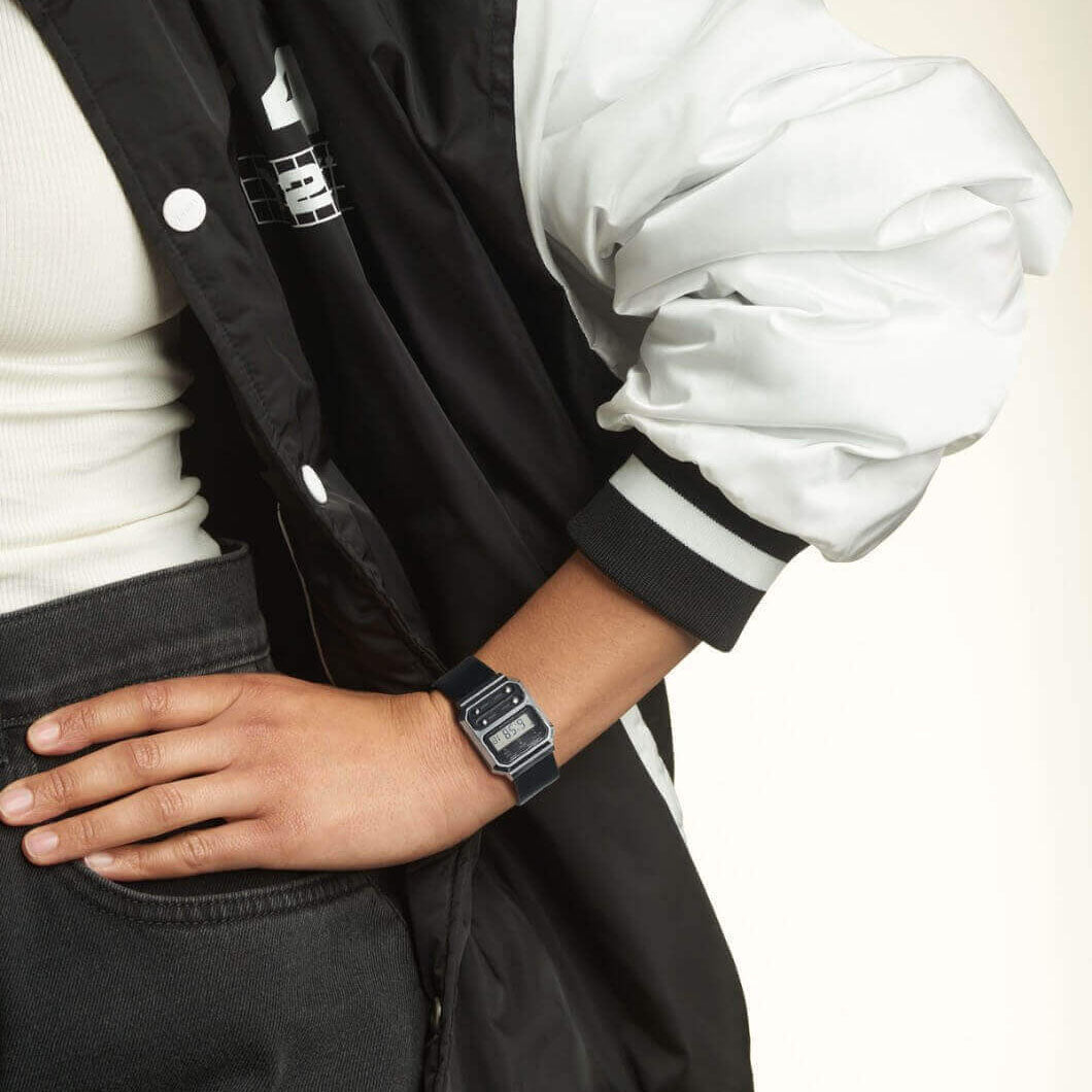 Digital Watch - Casio Vintage Unisex Black Watch A100WEL-1AEF