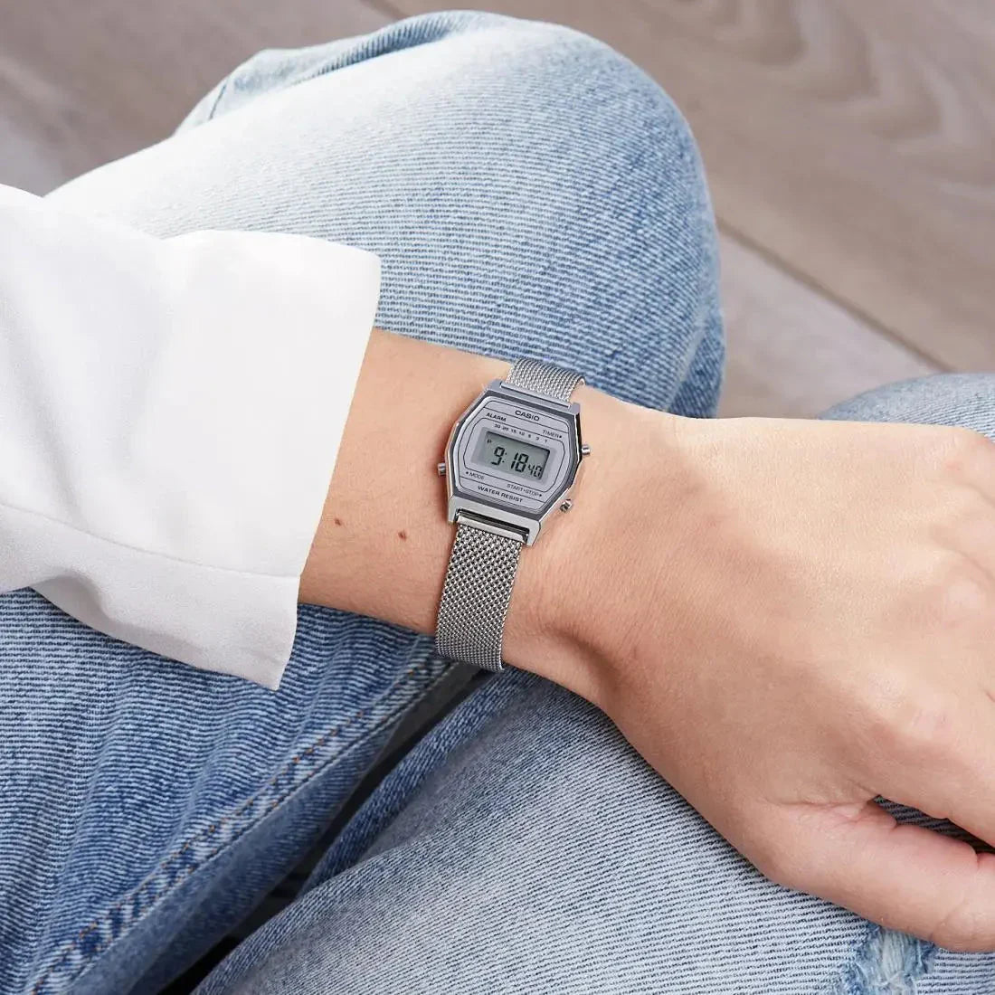 Digital Watch - Casio Vintage Unisex Silver Watch LA690WEM-7EF