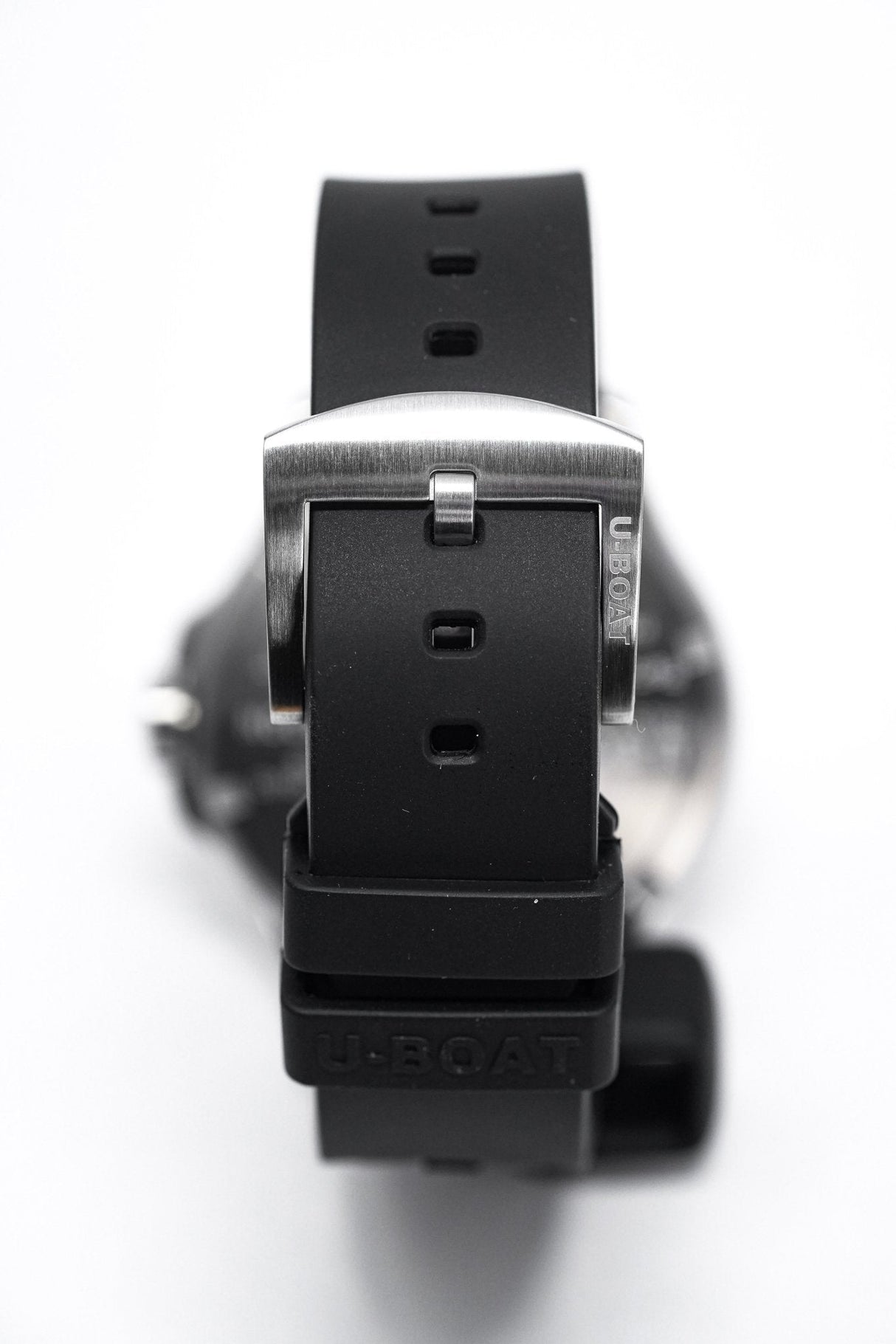 U-Boat Darkmoon 44 Red Sapphire Steel - 2021 EDITION 8465/B - Designer Watch Store