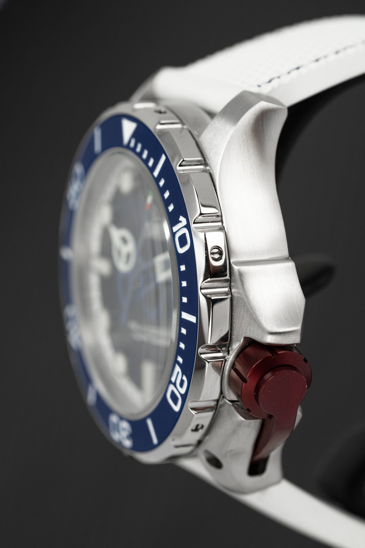 M2Z Men's Watch Diver 200 Blue/White 200-007B