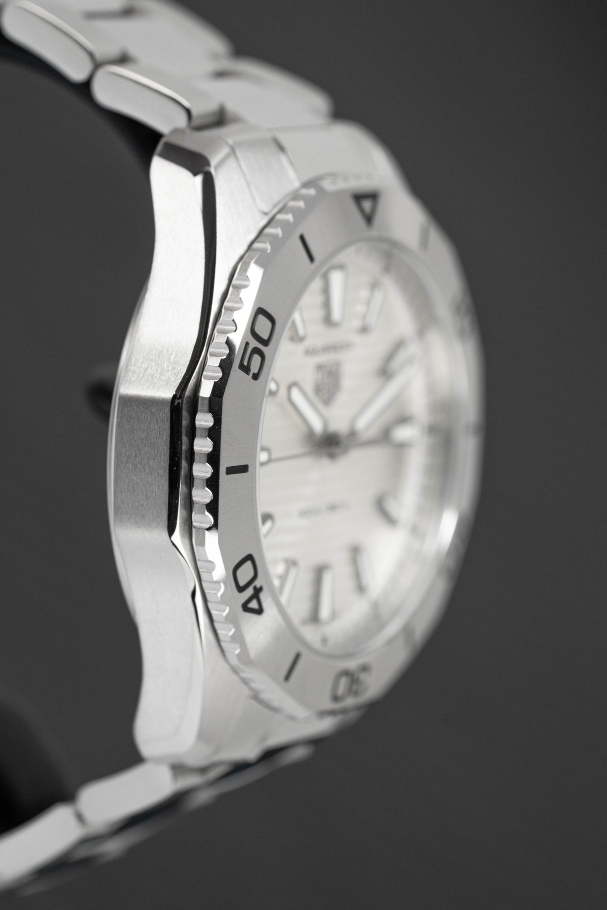 Tag Heuer Watch Aquaracer Professional 200 White WBP1111.BA0627