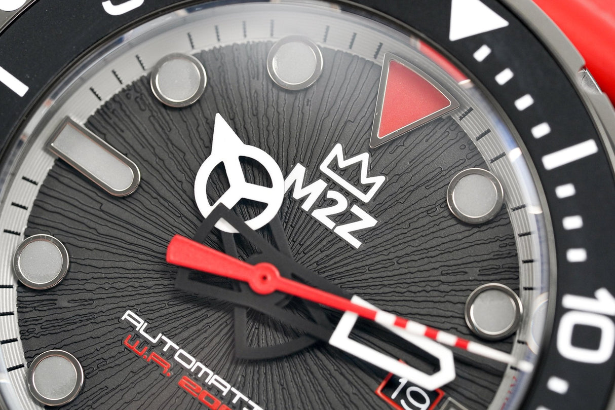M2Z Men's Watch Diver 200 Red IP Gun 200-005 - Watches & Crystals