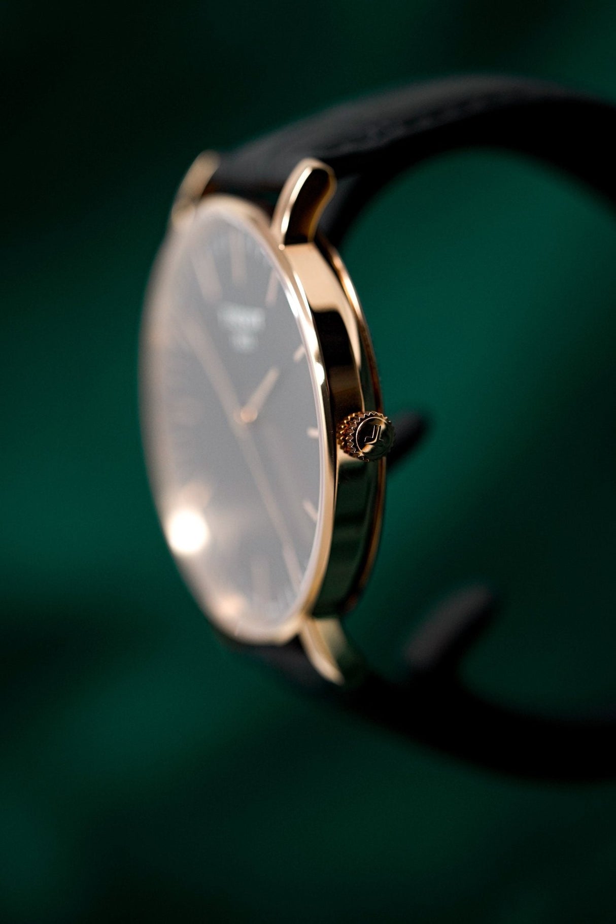 Tissot Everytime Large Black - Watches & Crystals