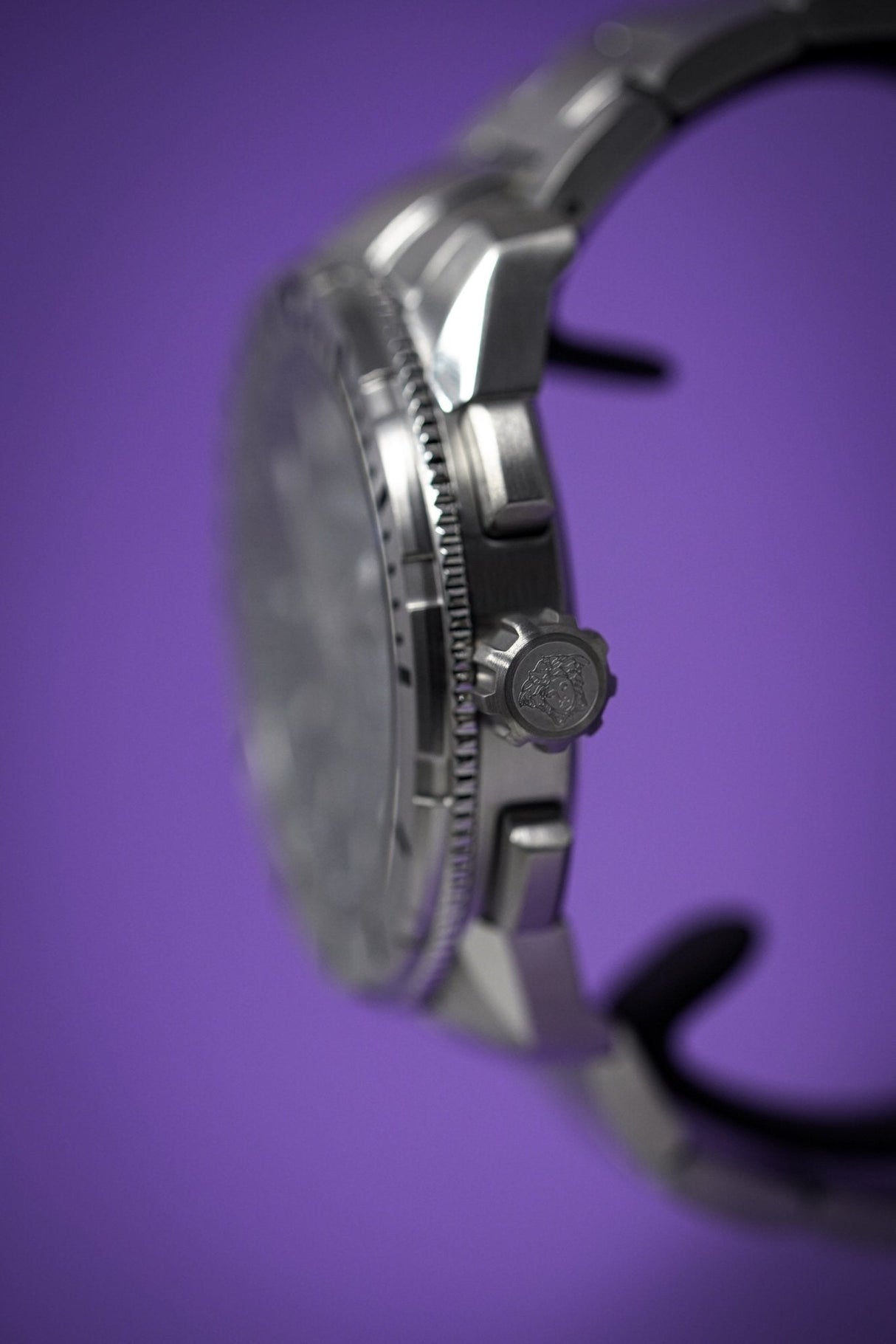 Versace Casual Chronograph Steel - Watches & Crystals