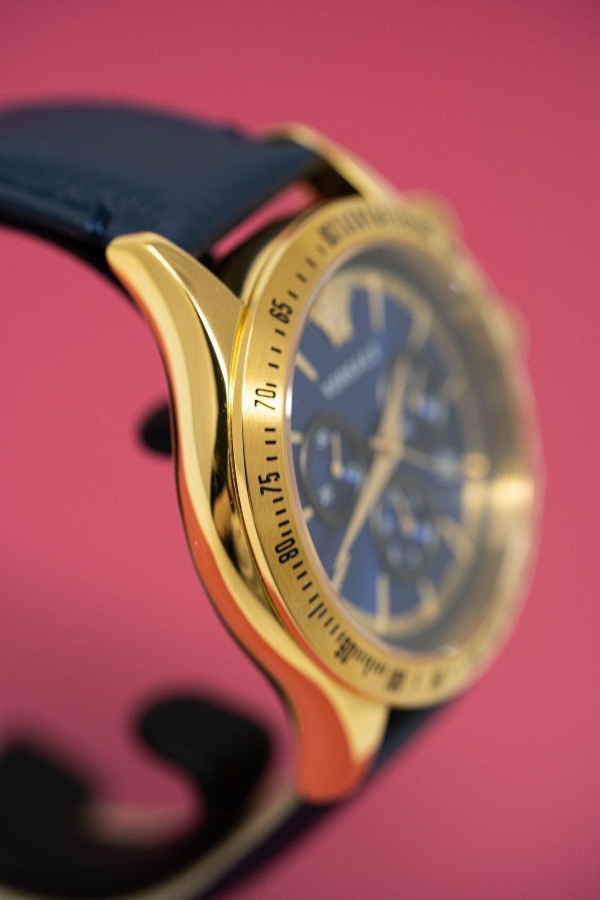 Versace Classic Chronograph Blue - Watches & Crystals