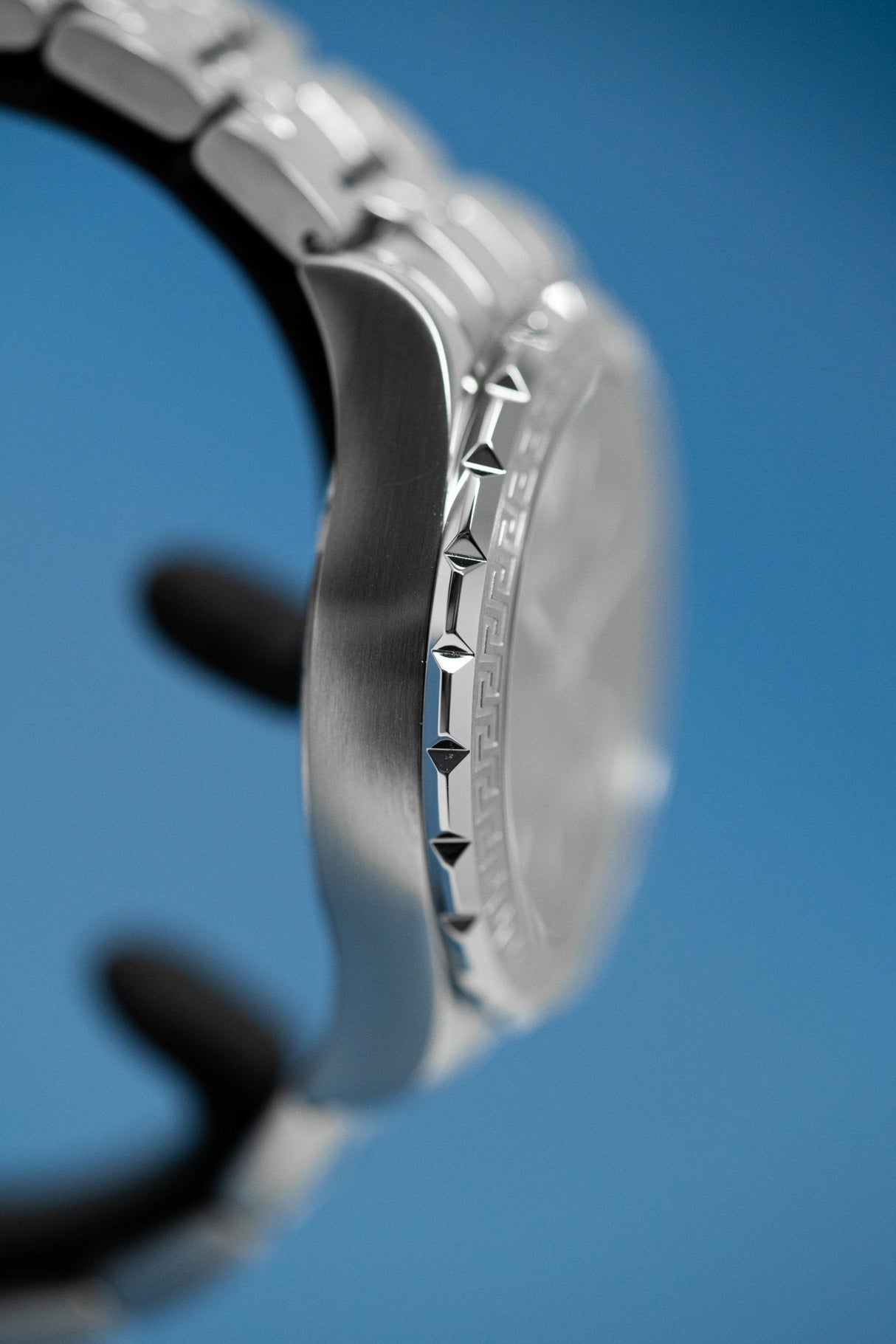 Versace Hellenyium Black - Watches & Crystals