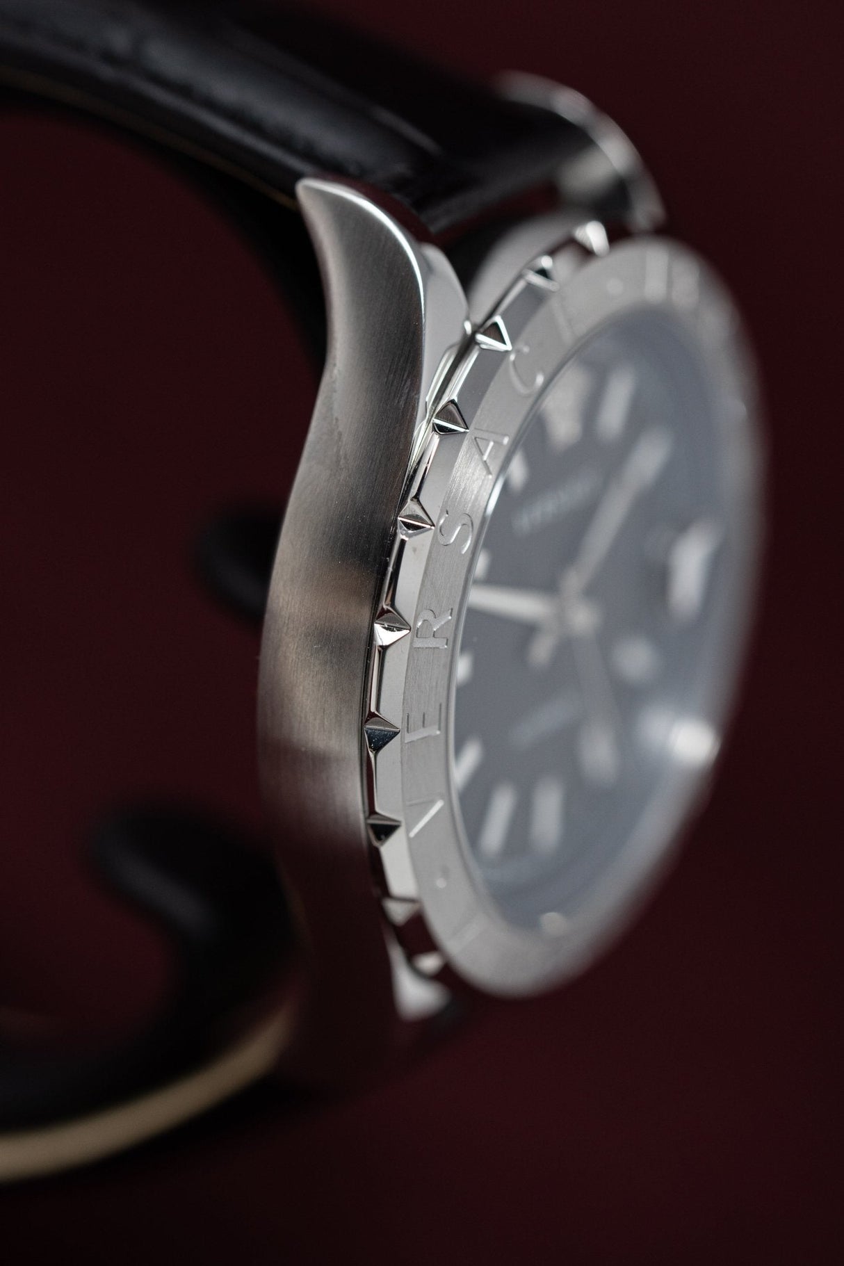 Versace Hellenyium Black Leather - Watches & Crystals