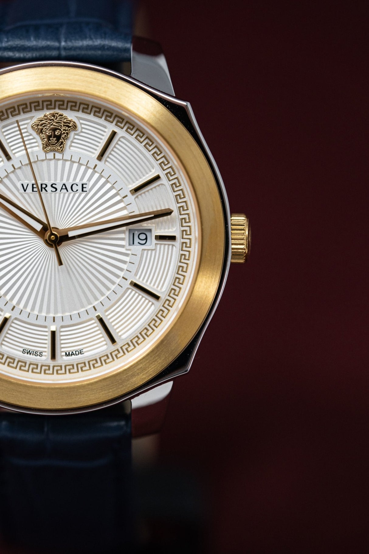 Versace Icon Classic White - Watches & Crystals