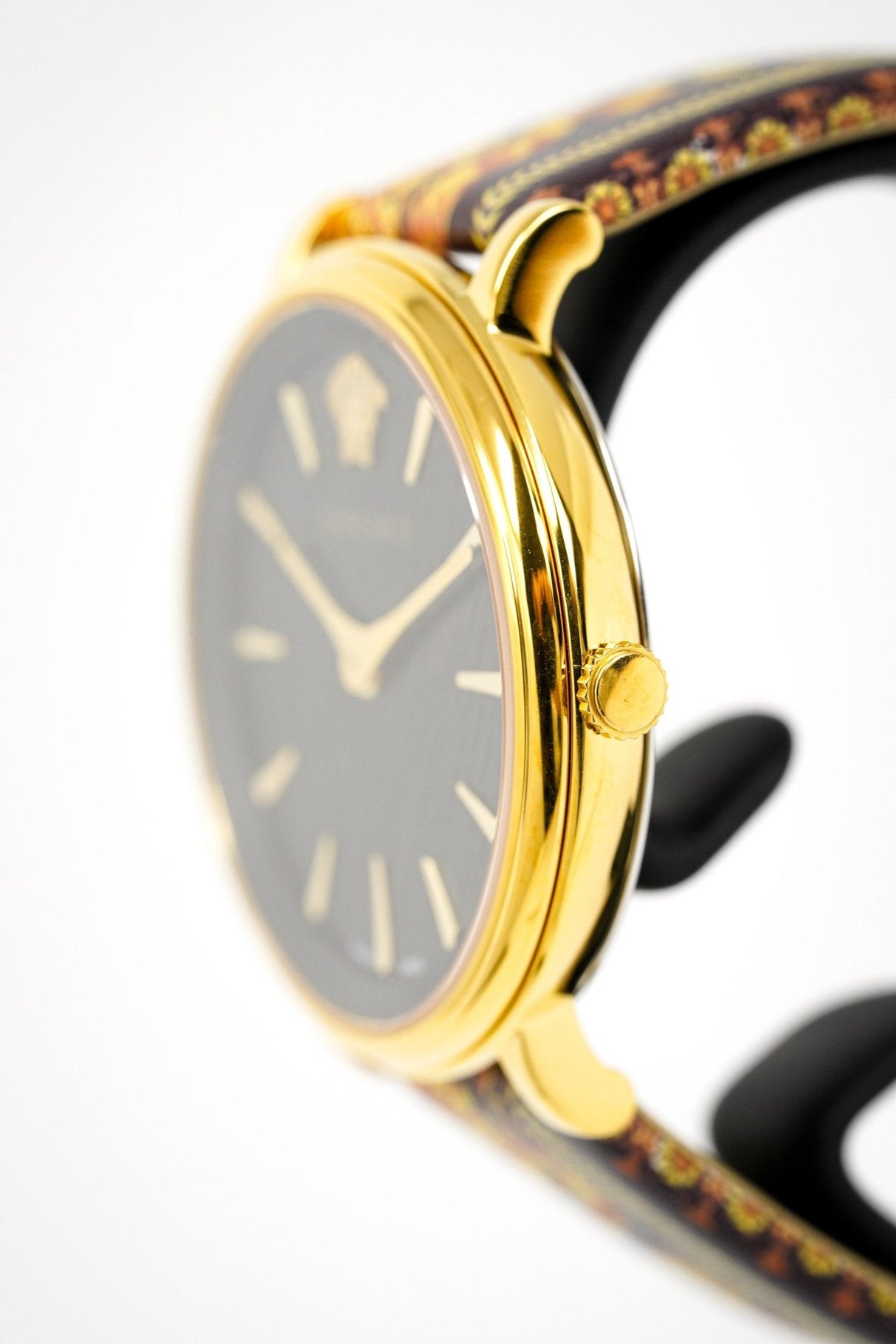 Versace Ladies Watch V-Circle Black Gold VBP130017 - Watches & Crystals