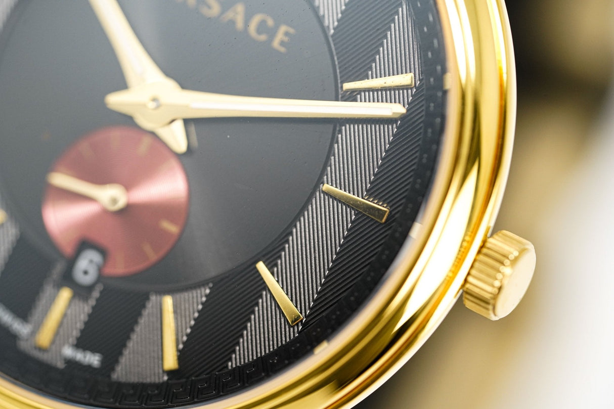 Versace Men's Watch V-Circle Gold Black VBQ050017 - Watches & Crystals