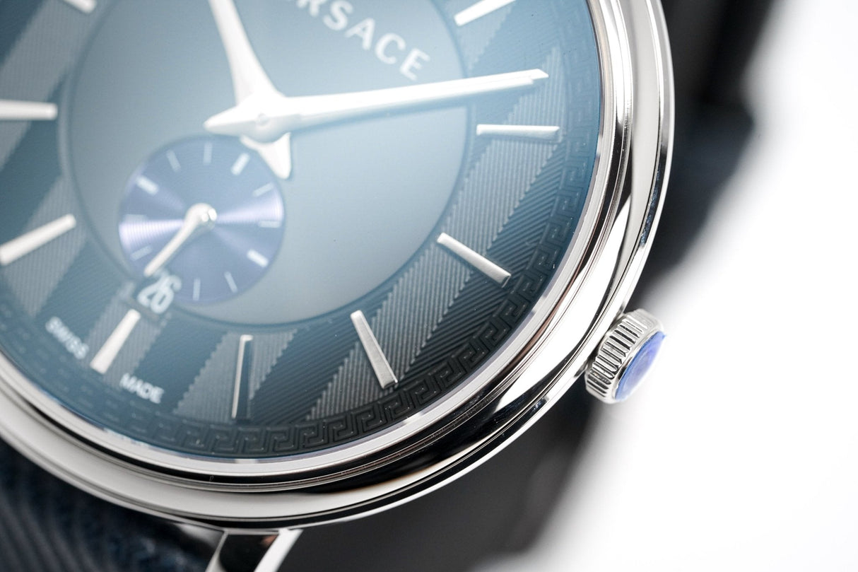 Versace Men's Watch V-Circle Small Seconds Blue VEBQ01018 - Watches & Crystals