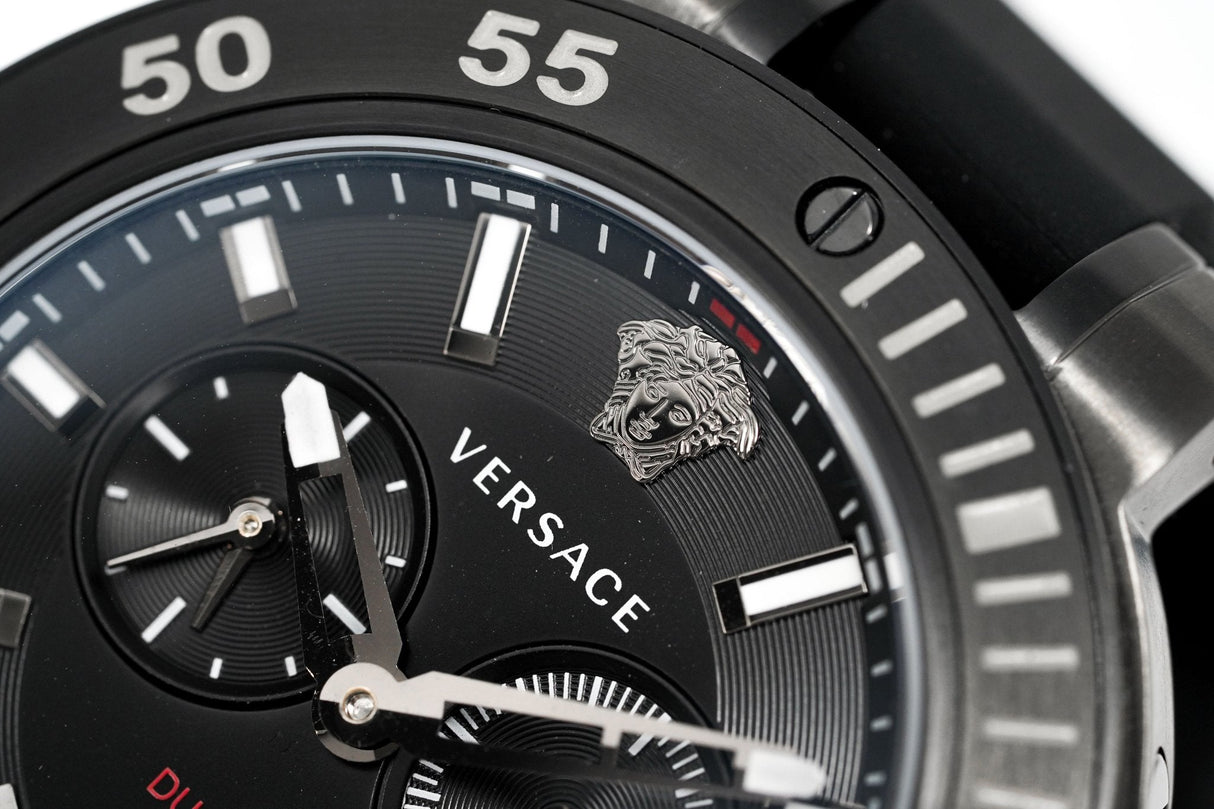 Versace Men's Watch V-Extreme Pro Dual Time Black VCN020017 - Watches & Crystals