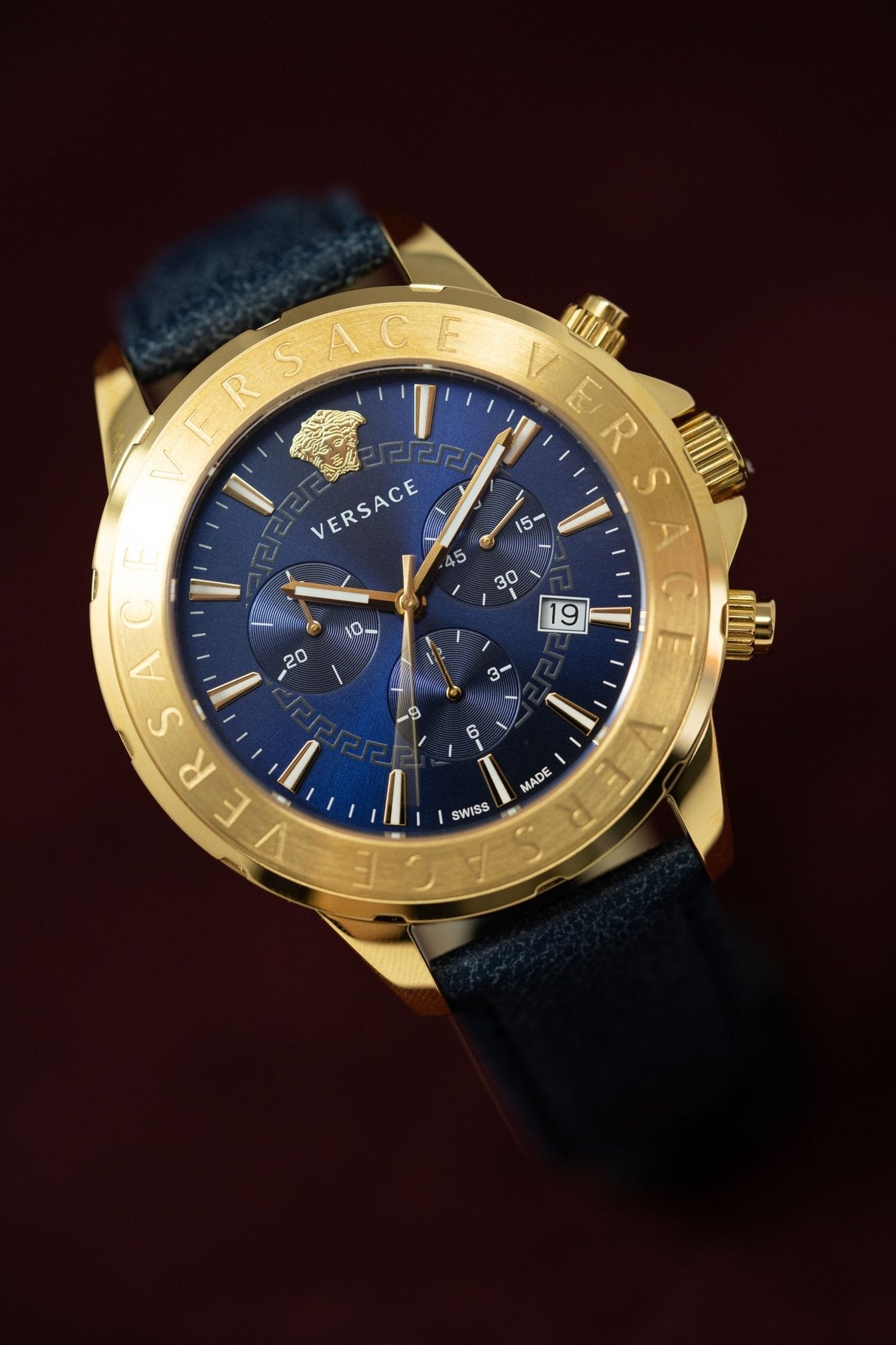 Versace Signature Chronograph Blue - Watches & Crystals