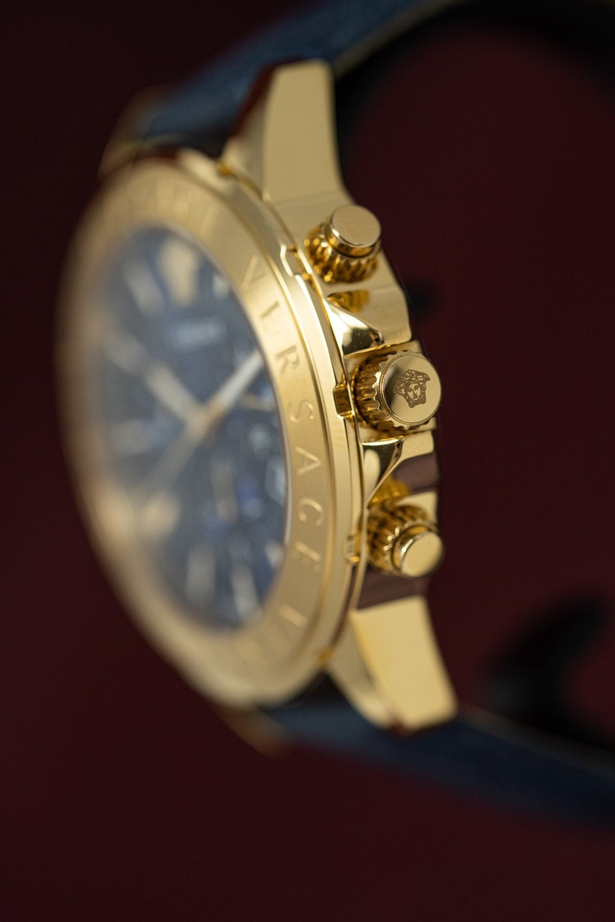 Versace Signature Chronograph Blue - Watches & Crystals