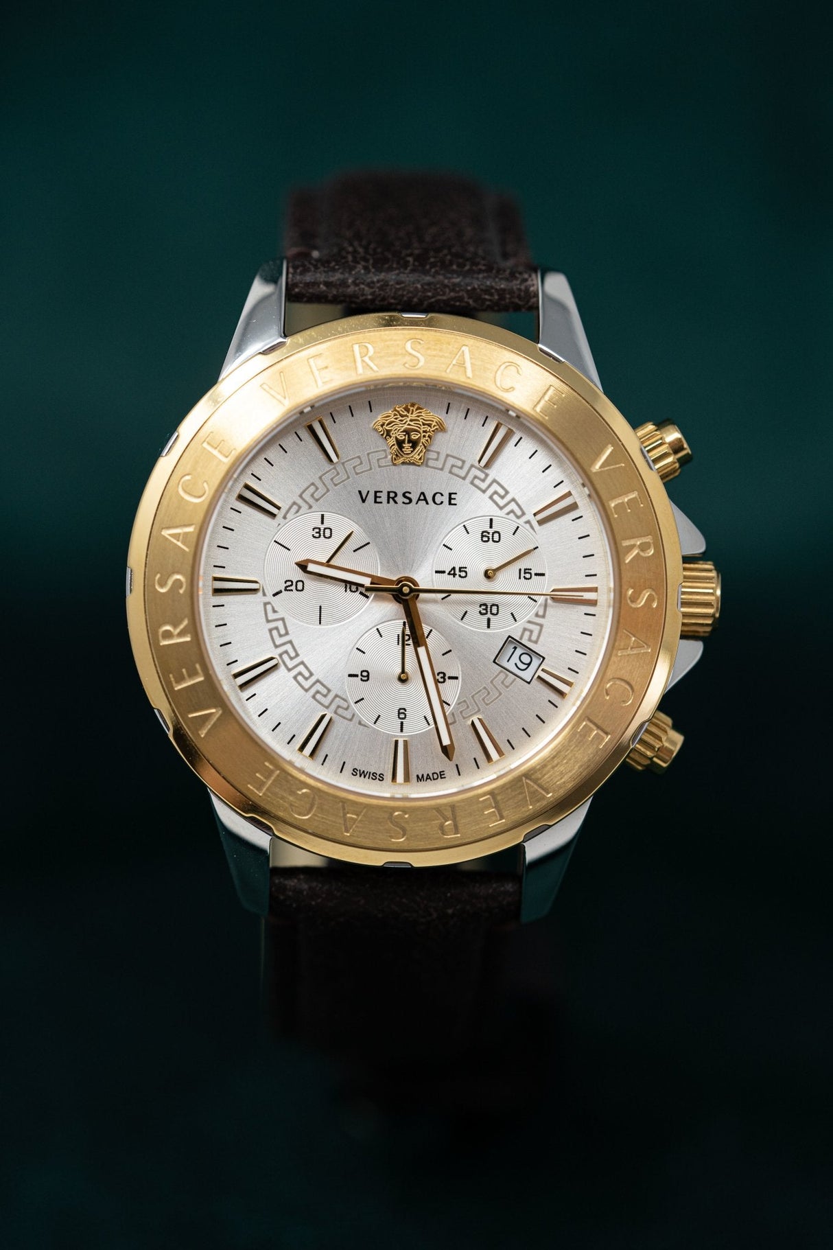 Versace Signature Chronograph Silver - Watches & Crystals