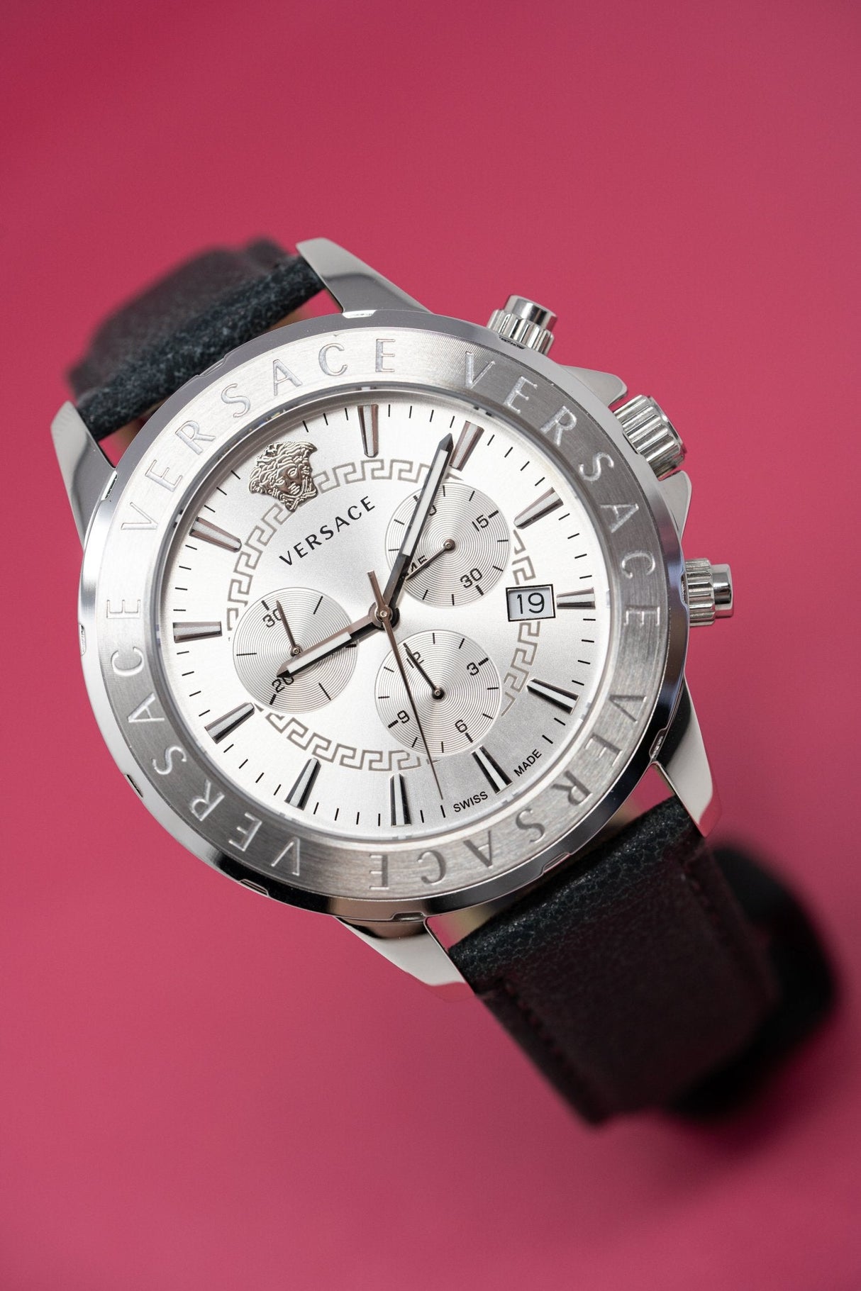 Versace Signature Chronograph Silver - Watches & Crystals