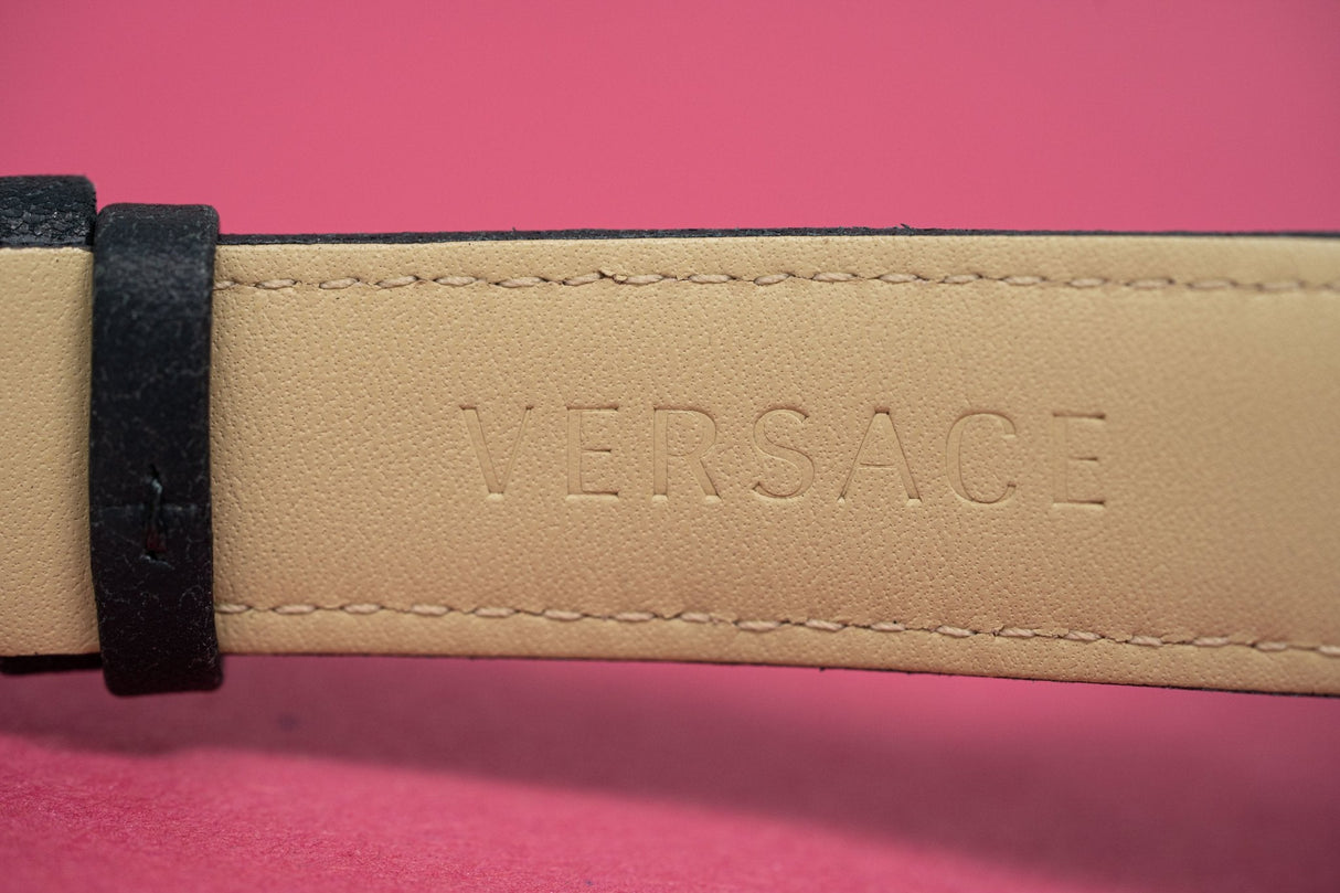 Versace Signature Chronograph Silver - Watches & Crystals