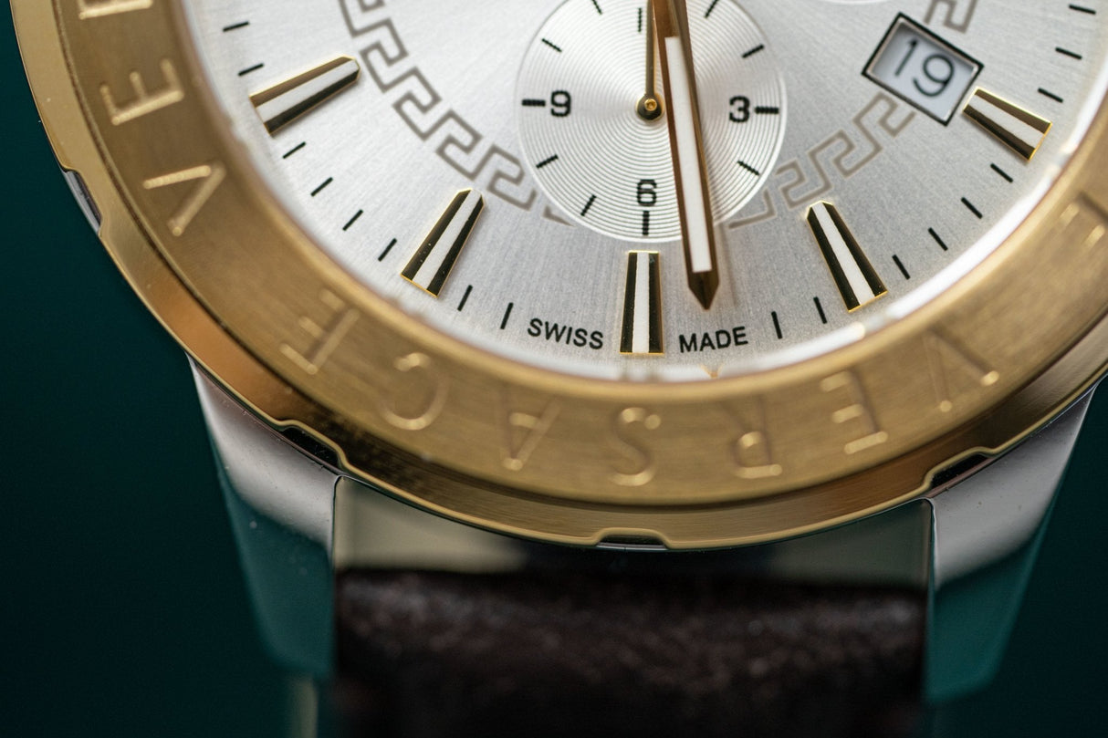Versace Signature Chronograph Silver - Watches & Crystals