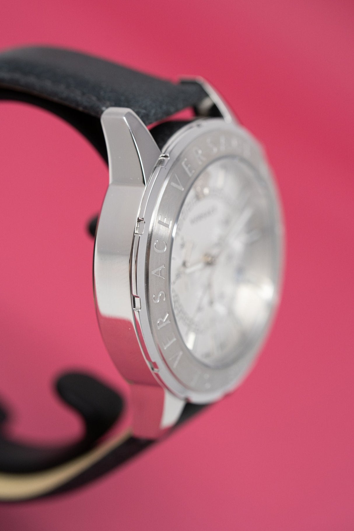 Versace Signature Chronograph Silver - Watches & Crystals