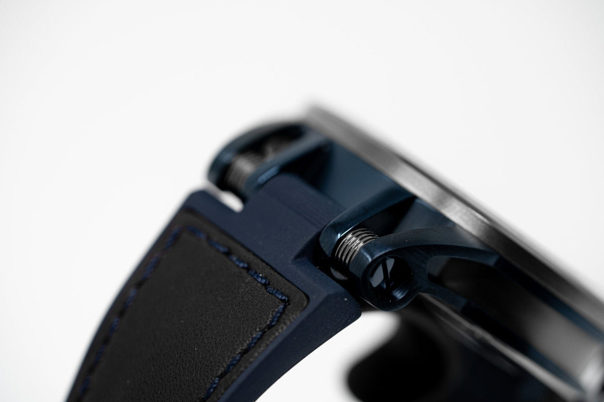 Versace Sporty Tech Chronograph Day & Date Black - Watches & Crystals