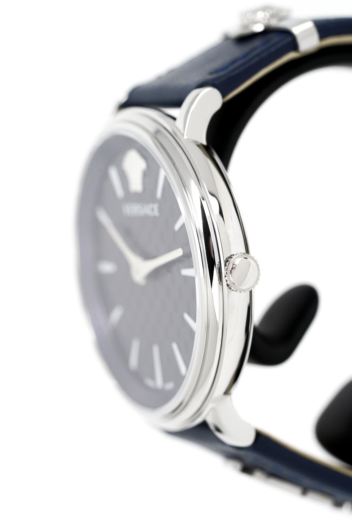 Versace V-Circle 38mm Blue Silver VE8104222 - Watches & Crystals