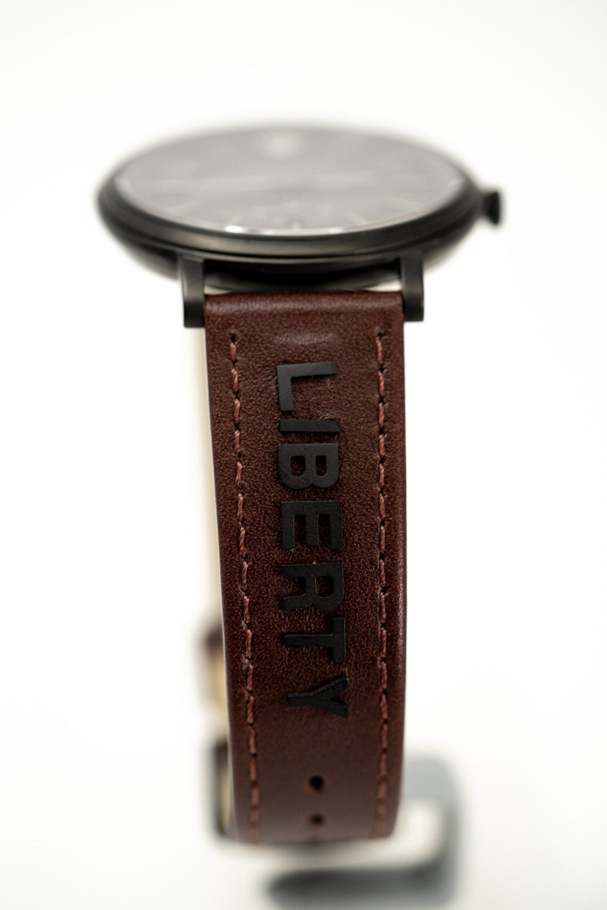 Versace V-Circle Small Seconds IP Black - Watches & Crystals