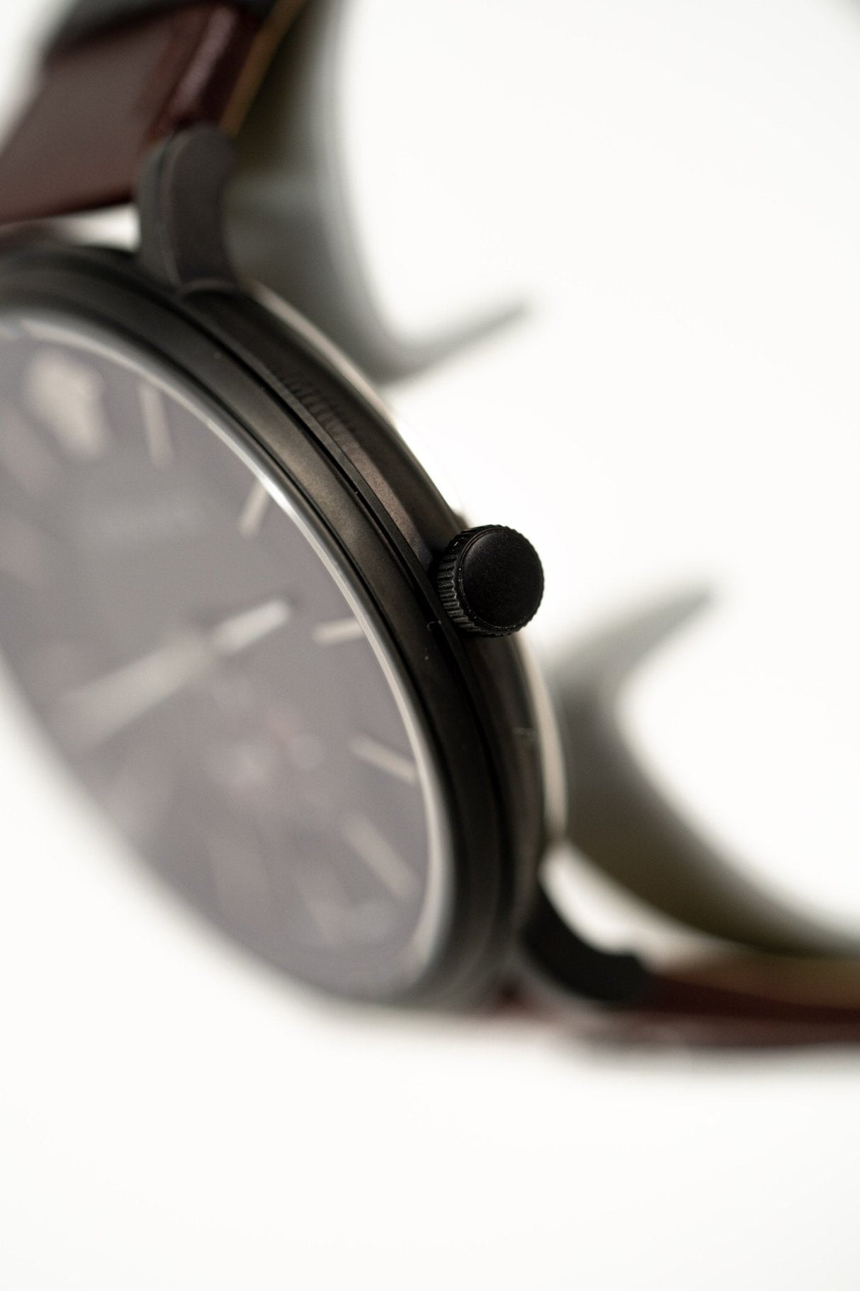 Versace V-Circle Small Seconds IP Black - Watches & Crystals