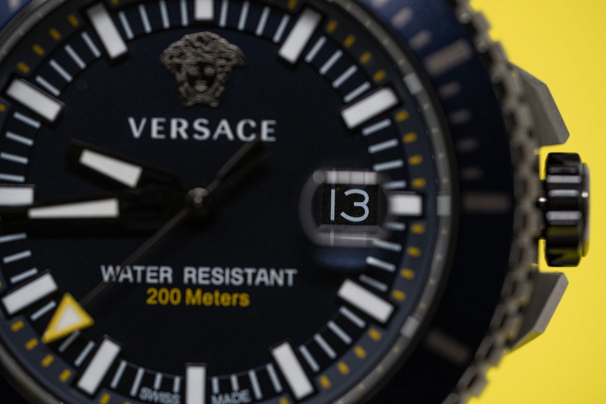 Versace V-Race Diver Blue - Watches & Crystals