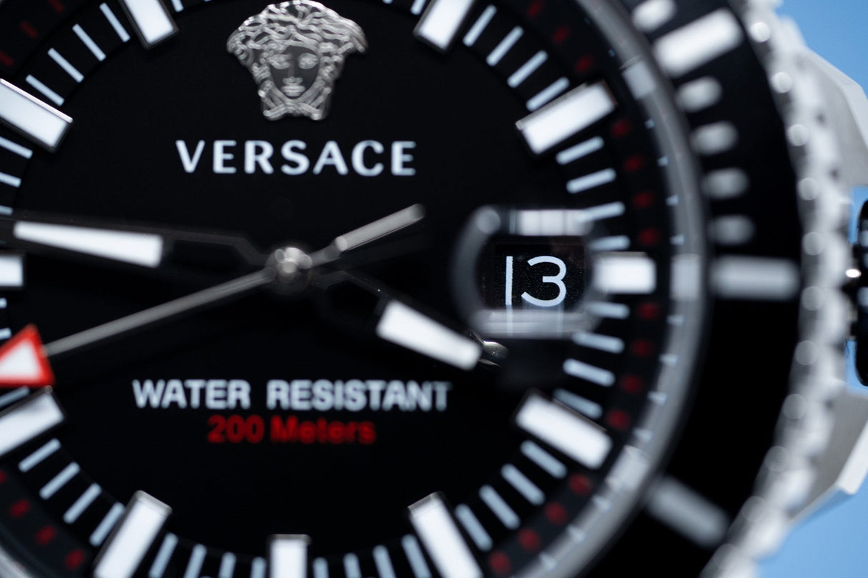 Versace V-Race Diver Stainless Steel - Watches & Crystals