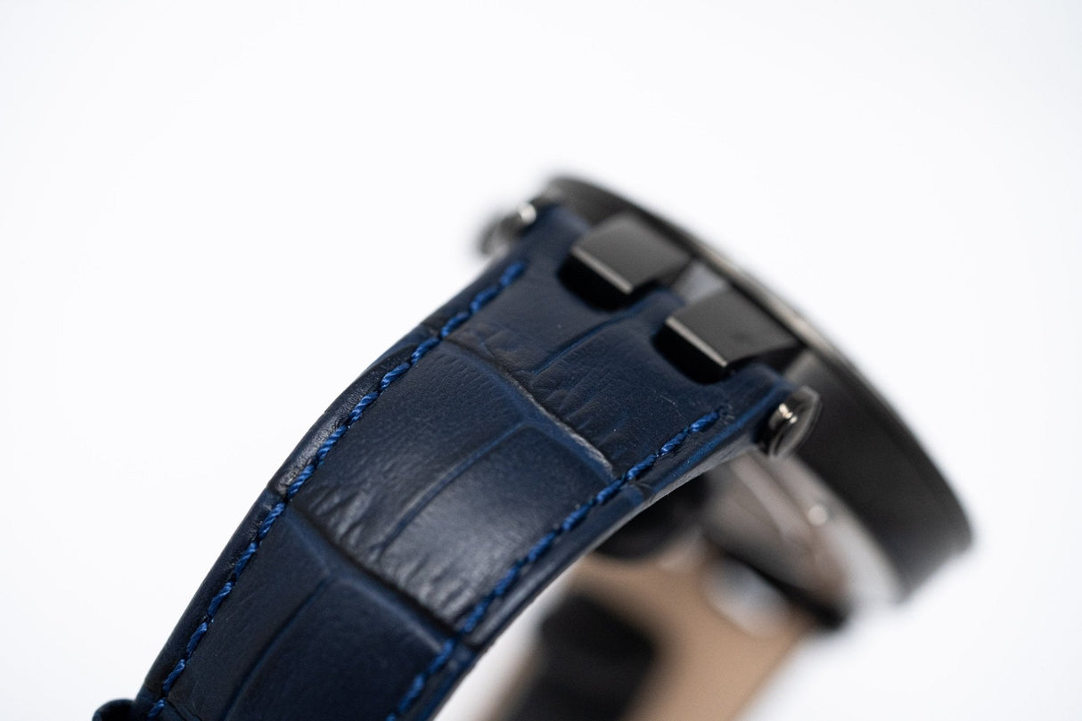 Versace V-Race GMT Blue - Watches & Crystals