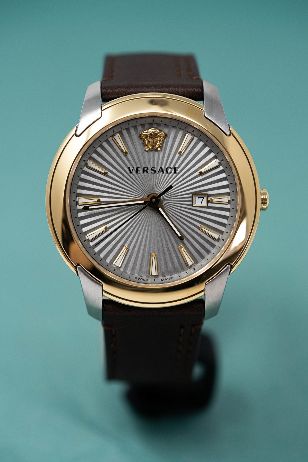 Versace V-Urban Date Silver - Watches & Crystals