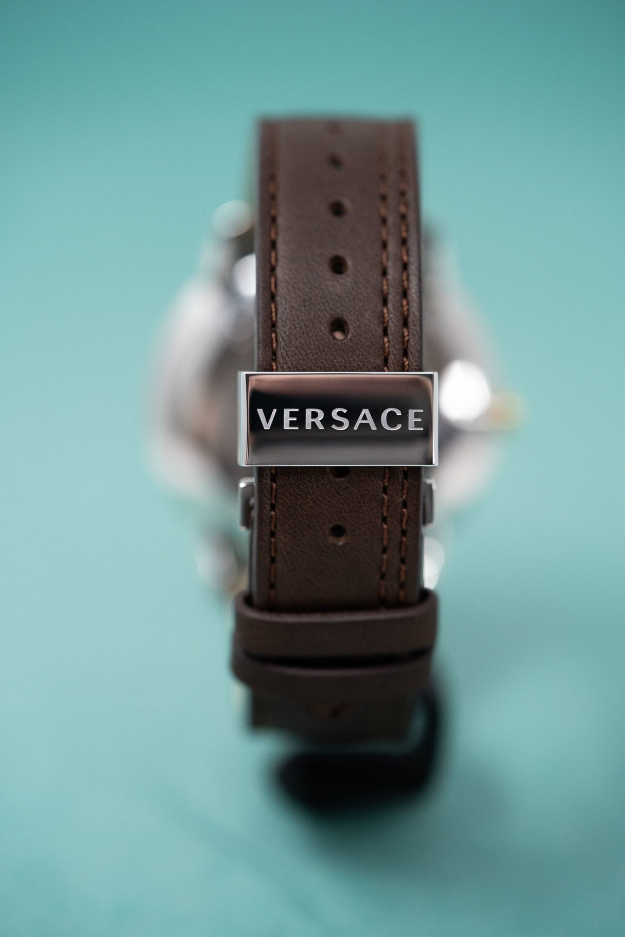 Versace V-Urban Date Silver - Watches & Crystals