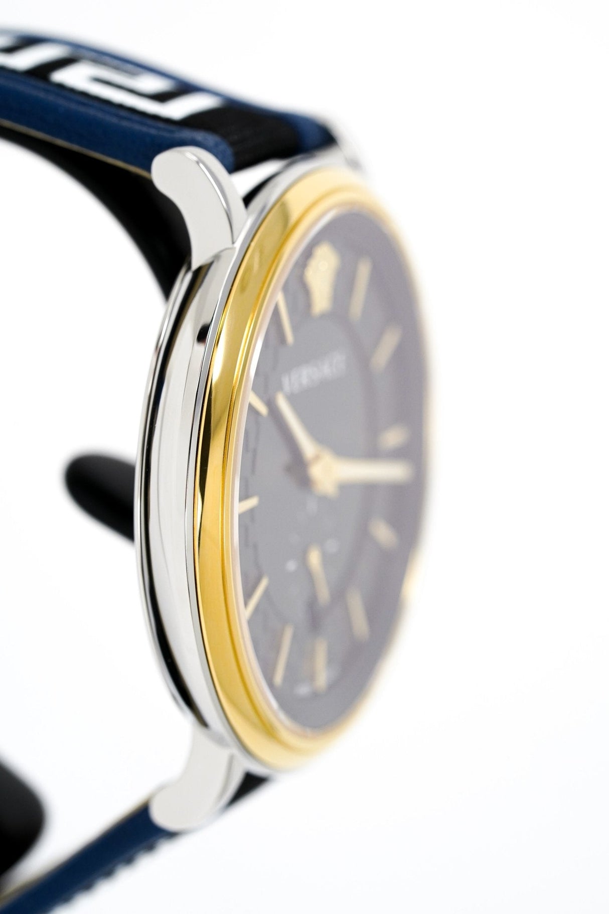 Versace Watch V-Circle 42mm Blue VEBQ01419 - Watches & Crystals