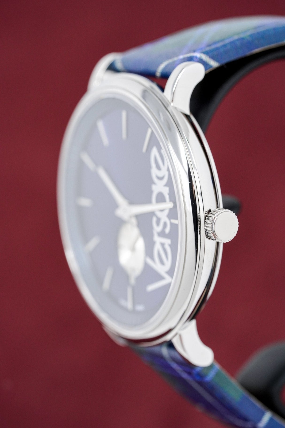 Versace Watch V-Circle The Clans E Blue VEBQ00118 - Watches & Crystals