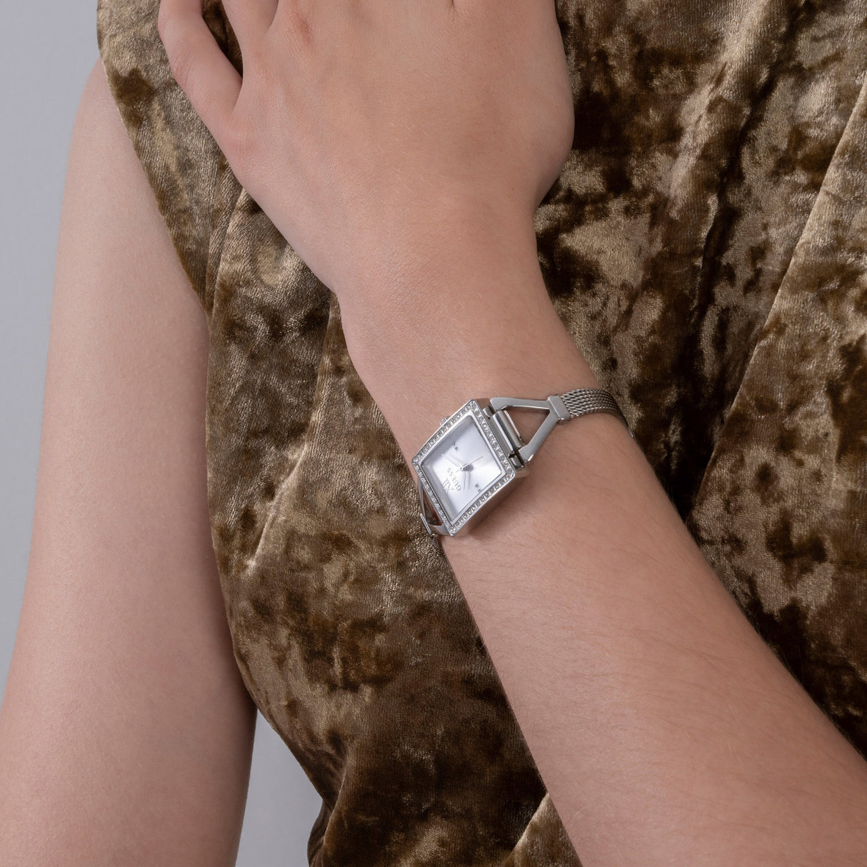 Analogue Watch - Guess GW0400L1 Ladies Grace Silver Watch
