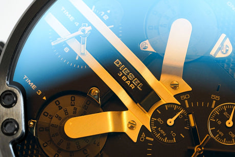 Diesel Men's Chronograph Watch Mr Daddy 2.0 Black DZ7429 - Designer Watch Store