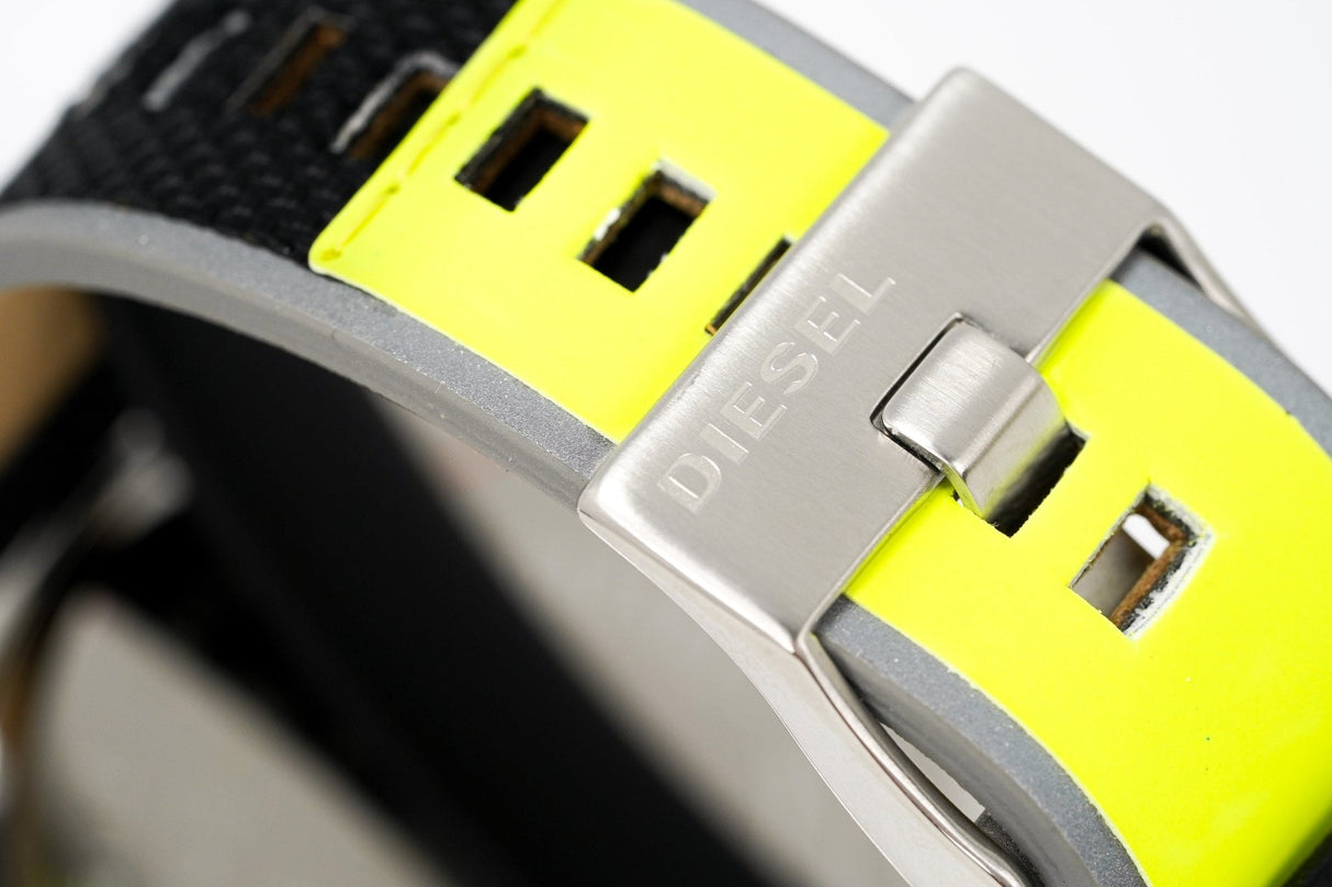 Diesel Men's Chronograph Watch Mr Daddy 2.0 Black DZ7429 - Designer Watch Store