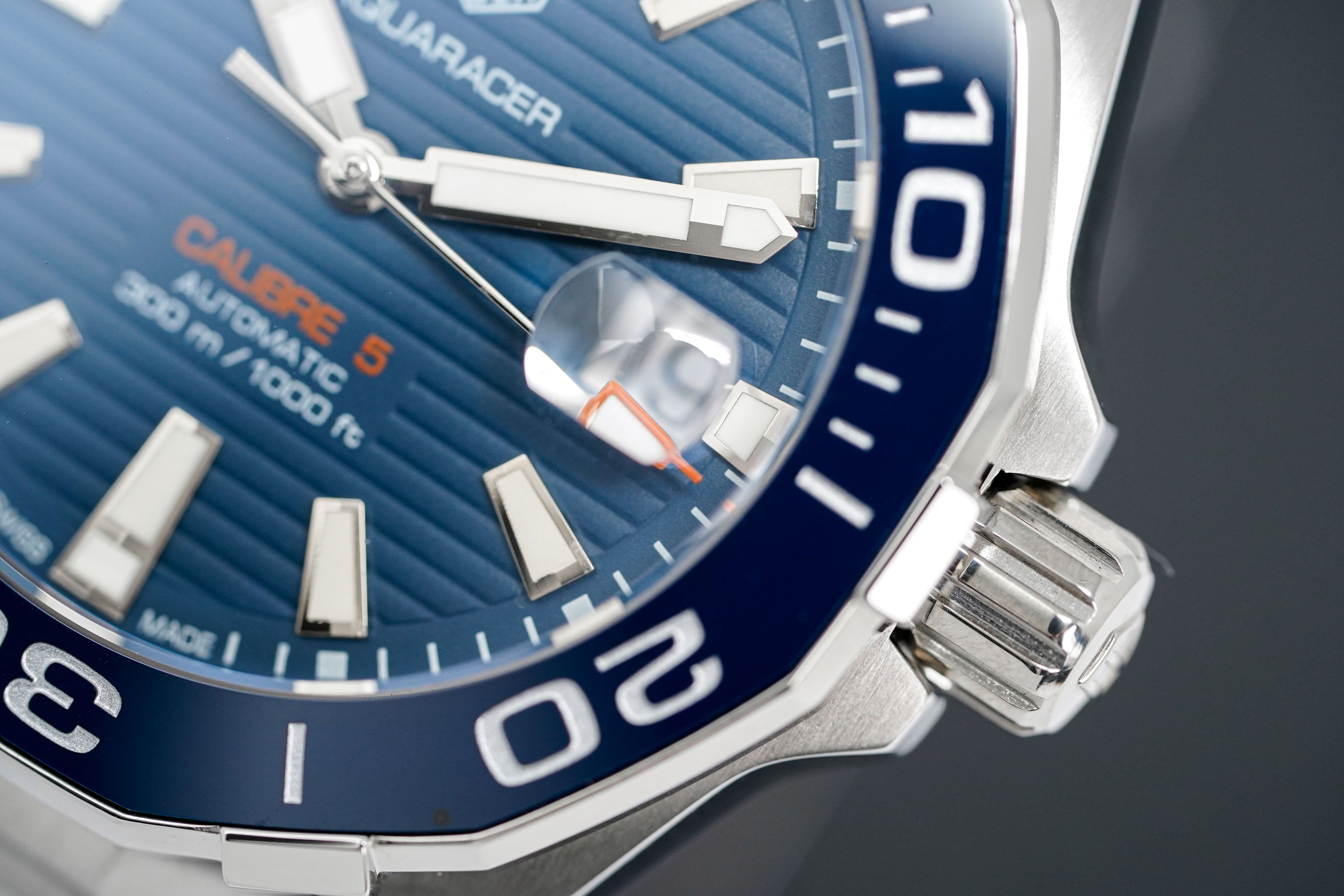 Aquaracer 41mm automatic outlet