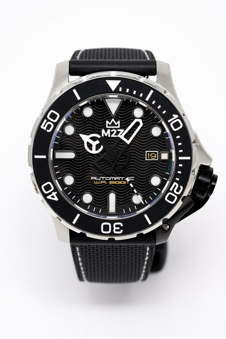 M2Z Men's Watch Diver 200 Black 200-002 - Watches & Crystals