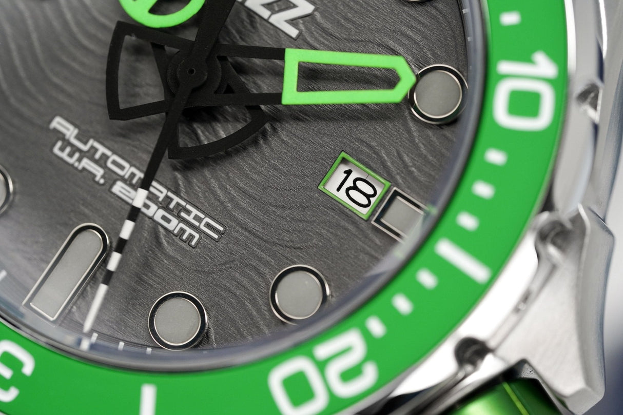 M2Z Men's Watch Diver 200 Green 200-001 - Watches & Crystals