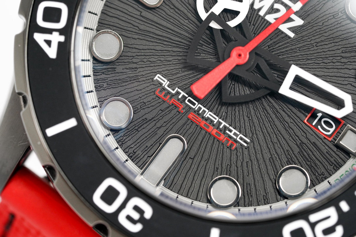 M2Z Men's Watch Diver 200 Red IP Gun 200-005 - Watches & Crystals