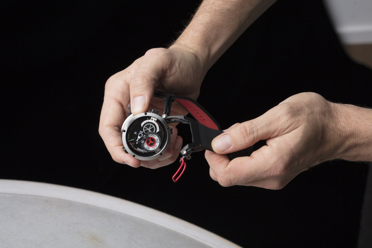 Mazzucato Reversible RIM Red - Watches & Crystals