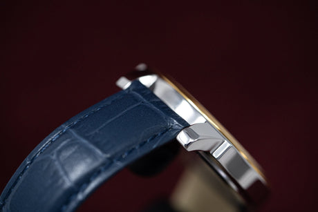 Versace Icon Classic White - Watches & Crystals