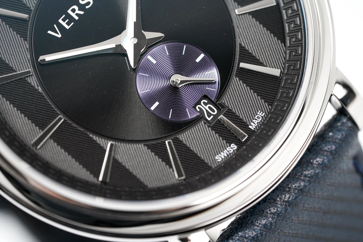 Versace Men's Watch V-Circle Small Seconds Blue VEBQ01018 - Watches & Crystals