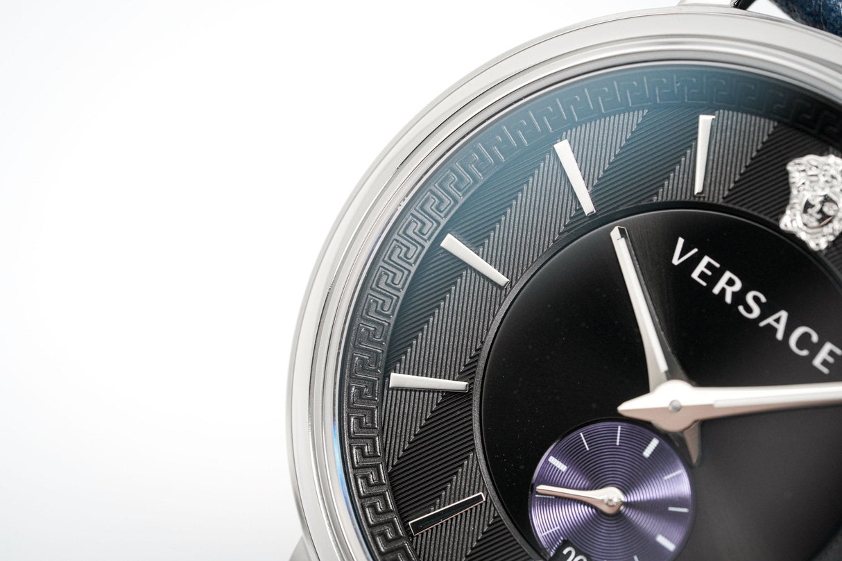 Versace Men's Watch V-Circle Small Seconds Blue VEBQ01018 - Watches & Crystals