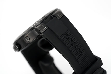 Versace Men's Watch V-Extreme Pro Dual Time Black VCN020017 - Watches & Crystals